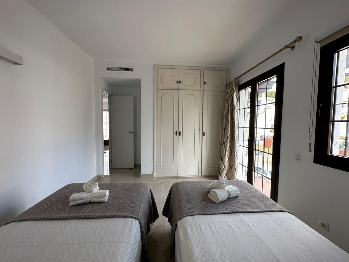 Aldea Blanca Elegant Penthouse In Puerto Banus Apartment