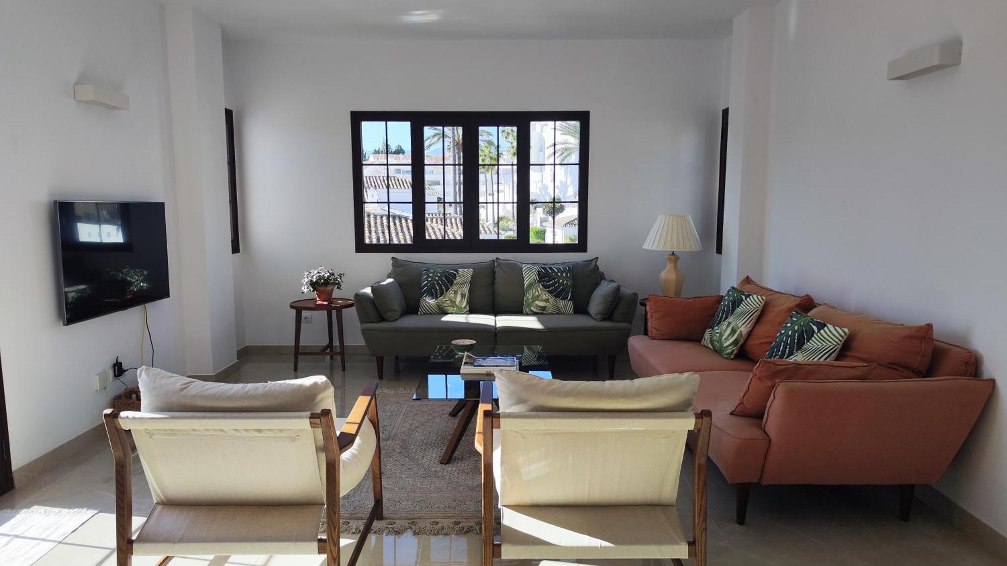 Aldea Blanca Elegant Penthouse In Puerto Banus *